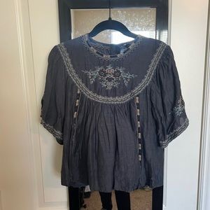 Zara Collection Embroidery Swing Top Small